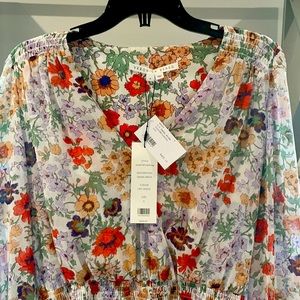 Veronica Beard Saera dress in off white floral, Ruched waist and flouncy hem